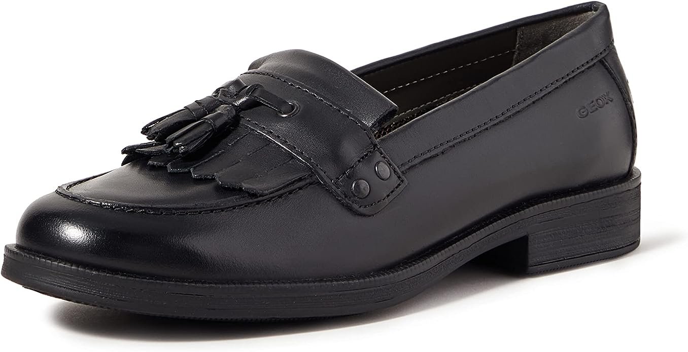 Agata Girls’ Moccasins – Style, Comfort, and Durability for Young Fashionistas!